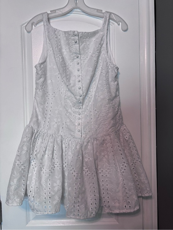 Dresses & Skirts - Classic White Eyelet Sleeveless Dress Size XS/S